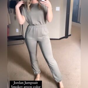 Boutique Jumpsuit, Size Large, Olive Green